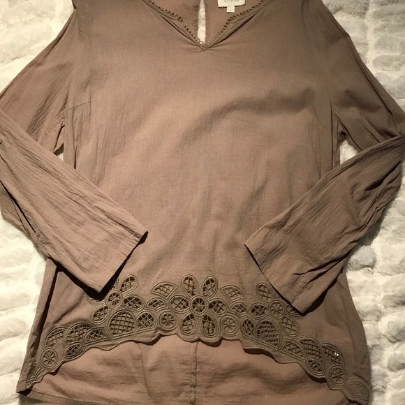 Umgee Tops - Umgee lightweight layering top, medium/large